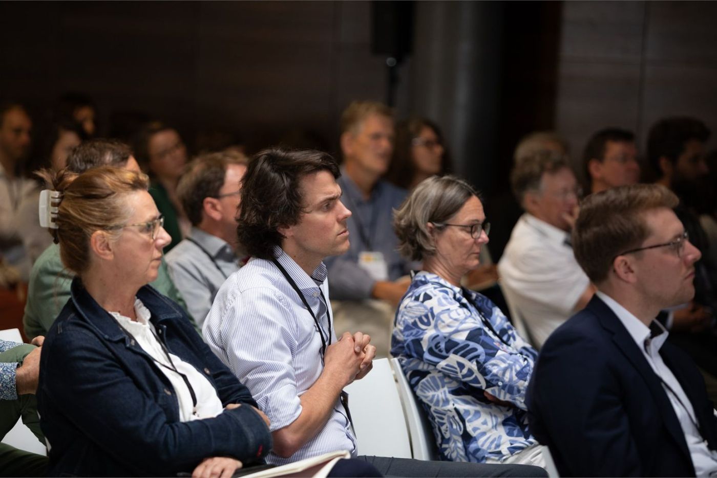 Konferenzatmosphäre – Publikum in Fokus